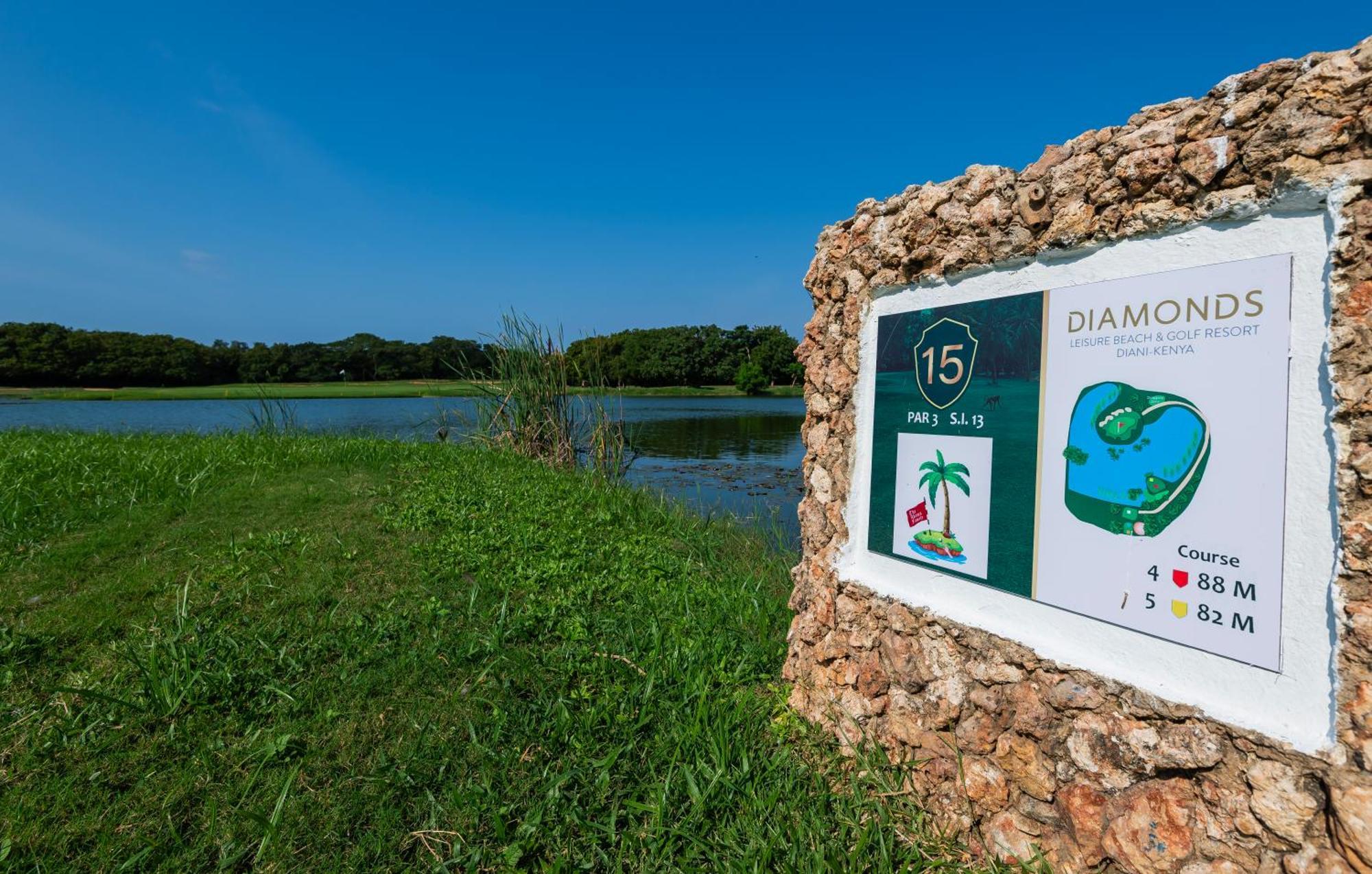 Diamonds Leisure Beach & Golf Resort Diani Beach Eksteriør bilde Golf course sign