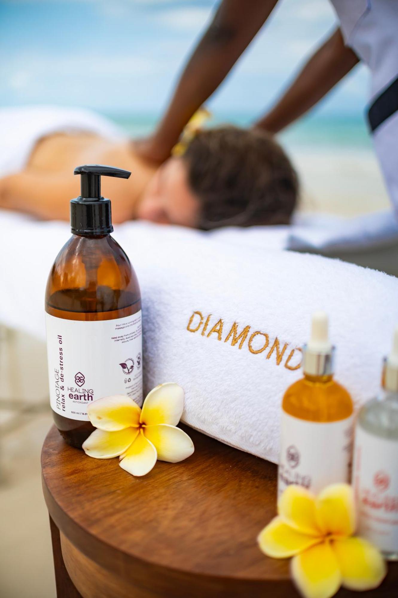 Diamonds Leisure Beach & Golf Resort Diani Beach Eksteriør bilde Spa treatment