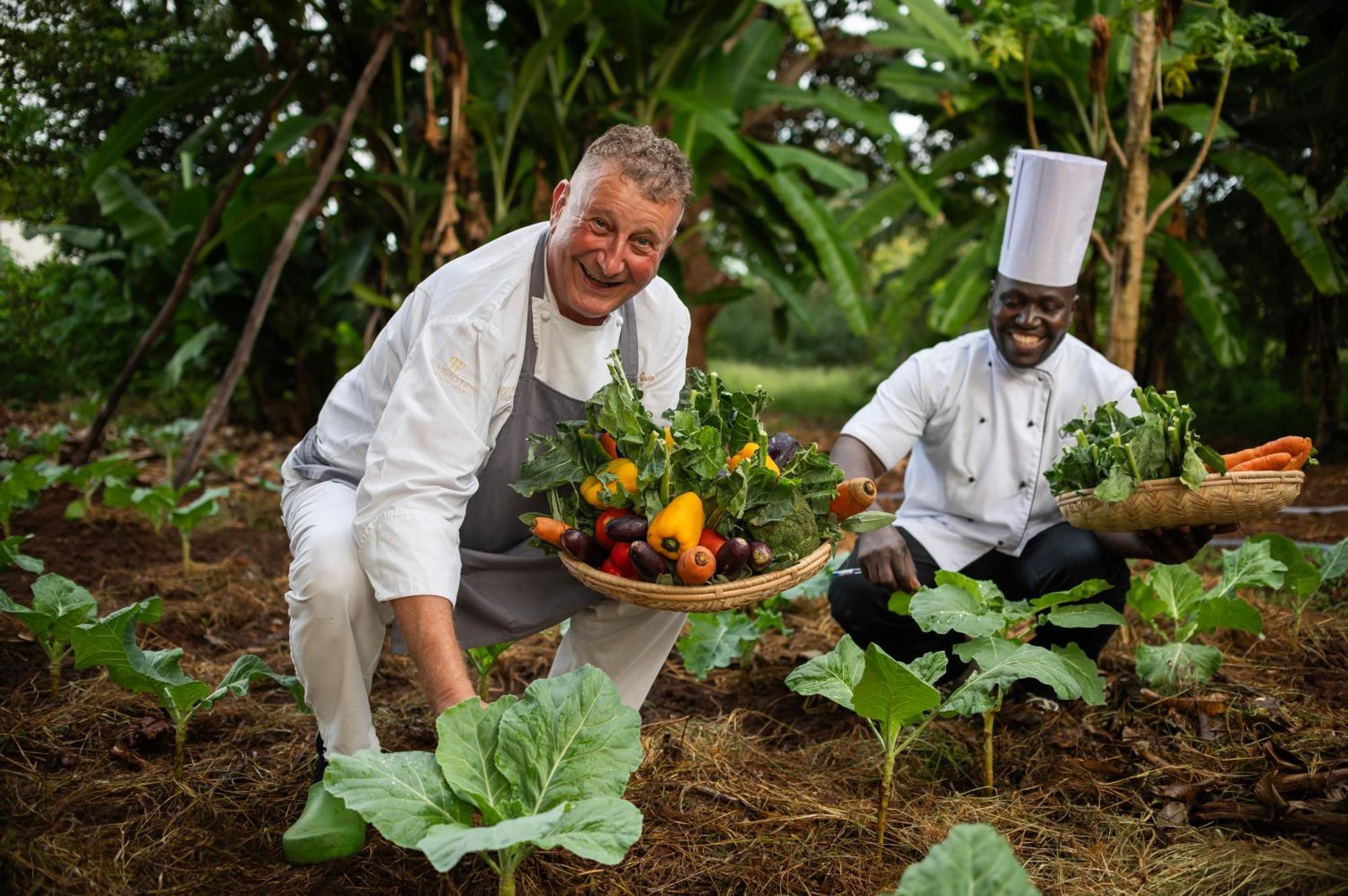 Diamonds Leisure Beach & Golf Resort Diani Beach Eksteriør bilde Chef and his sous-chef in the kitchen garden