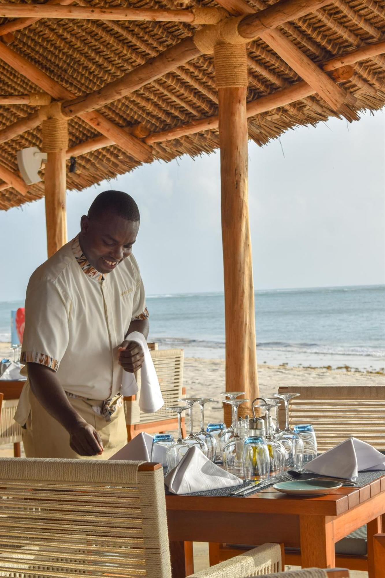 Diamonds Leisure Beach & Golf Resort Diani Beach Eksteriør bilde